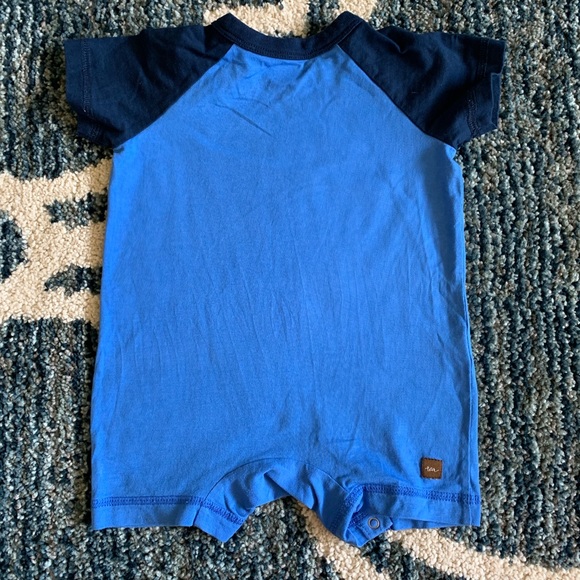 Worn once tea collection 3-6 months - Picture 2 of 2